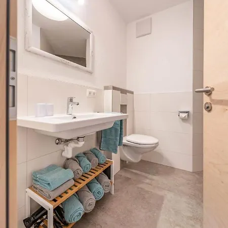 Bliem, * 弗林肯贝格