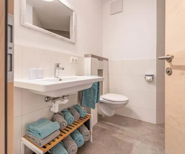 Bliem, * Φίνκενμπεργκ